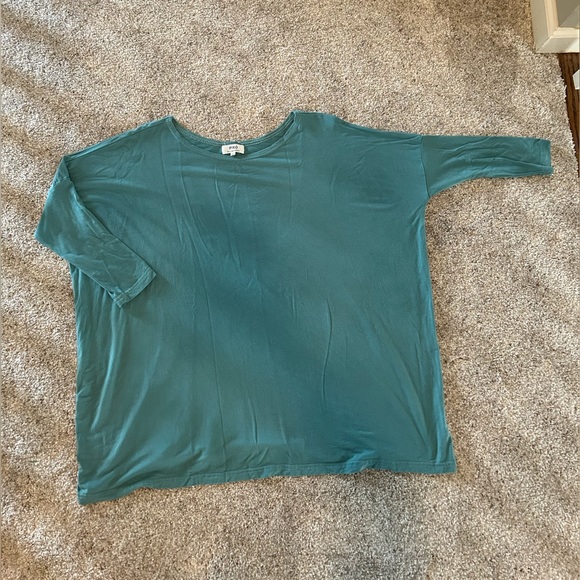 Piko flowy top, seafoam green color, size small - Picture 1 of 6